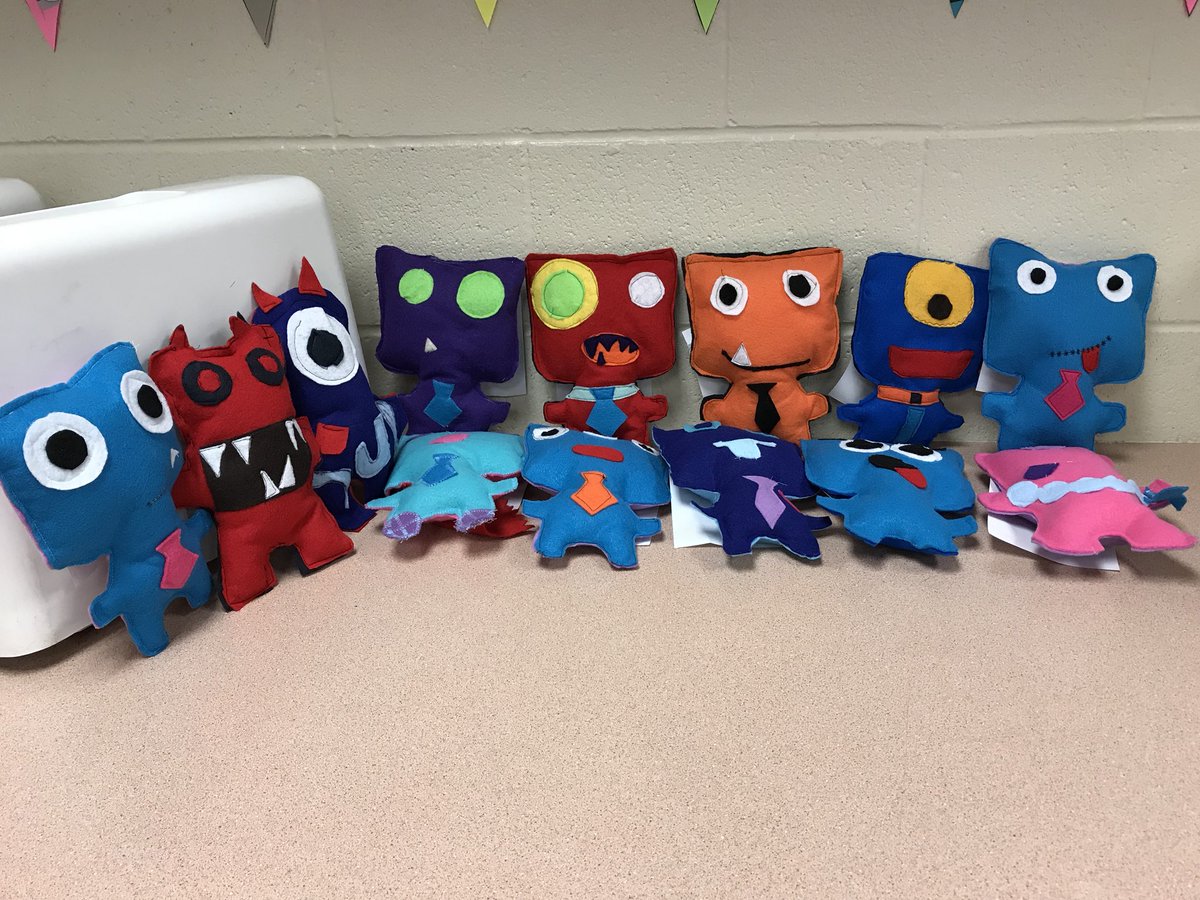 lisalbauer's tweet photo. Here’s a few of the 6th gr. FACS creative felt monsters. #usd379 #bengalstrong https://t.co/mxW3gmYCGI