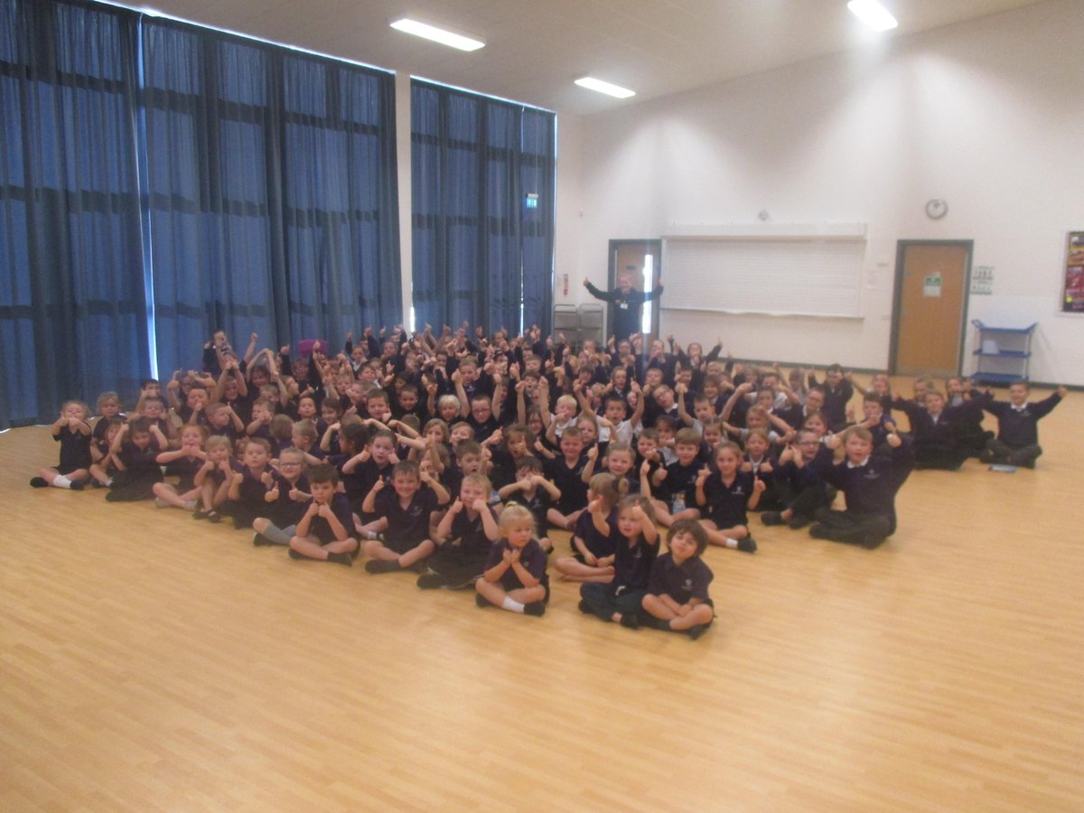 Pupils and staff at @BeaconGDFT were thrilled to be joined by Judo Olympian Szandra Szögedi yesterday. After leading a session with each year group, Szandra gave an inspiring talk about her career and the importance of working hard and never giving up on your dreams. <a href="/szandra57/">Steere</a>