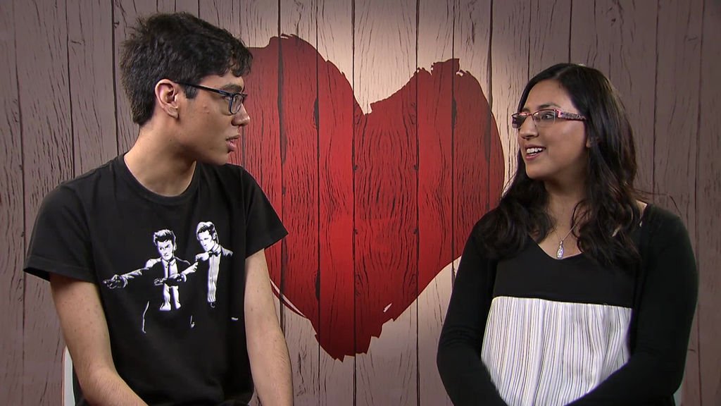 cuatro's tweet photo. Diana es católica y flipa con las creencias de Diego: “Soy satanista” #FirstDates545 https://t.co/myncMQZsNA https://t.co/rZdGGooMbj