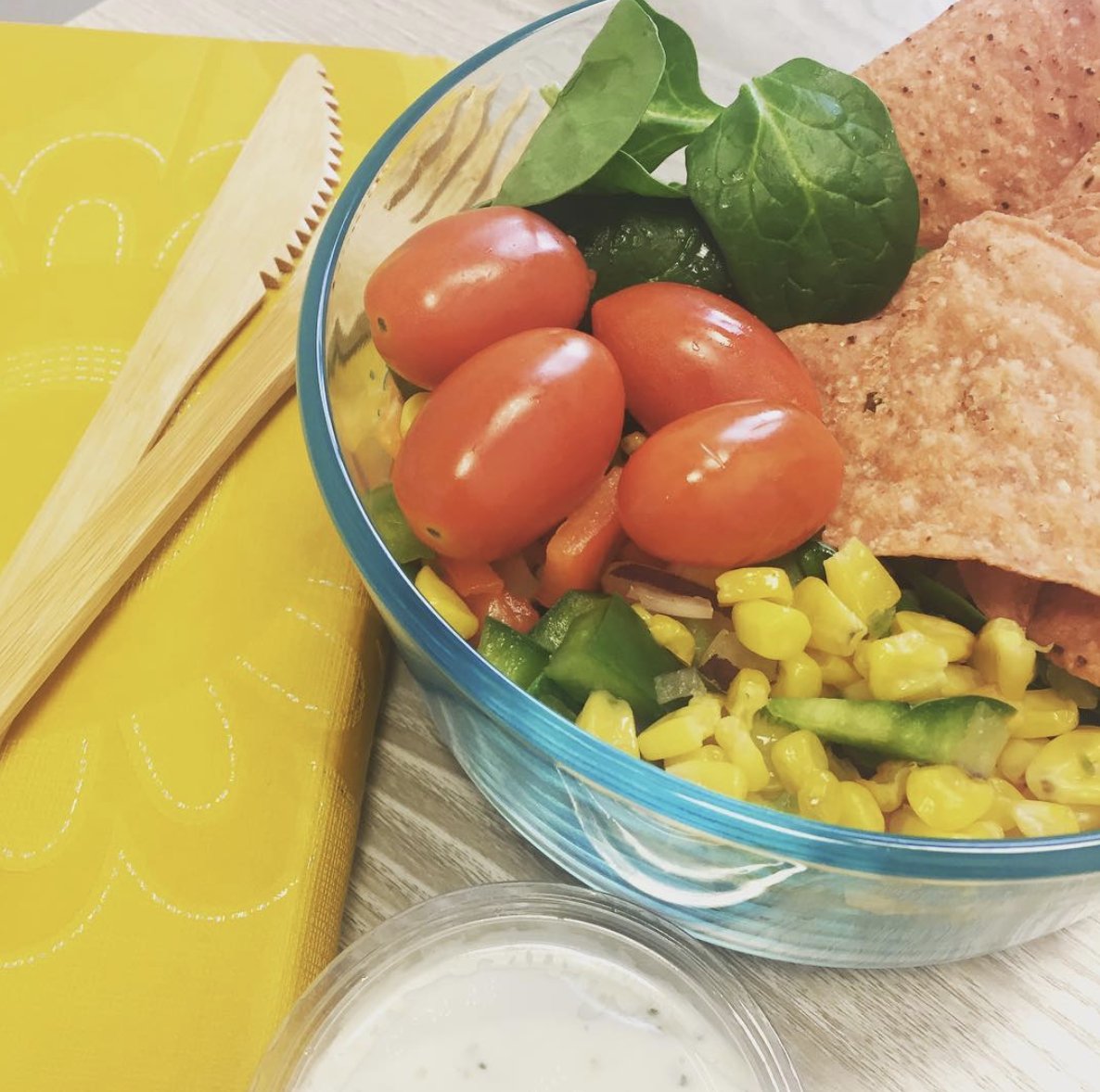 sebastianscafes's tweet photo. Spinach salad with fresh corn salsa! Friday lunch done right! #Sebastianscafe #Boston 🥗#salad #lunchtime #wickedfresh https://t.co/00FGrhg43c