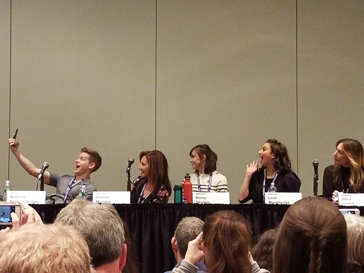 KaitHowarth's tweet photo. What a fun panel at #BroadwayCon2018 hearing about the good, the bad, and the ugly audition stories from the amazing @KeenanBlogger @DMurphyOfficial @EDSkeggs @QueenLesli #WeirdIsIn https://t.co/Da9I6zaXvd