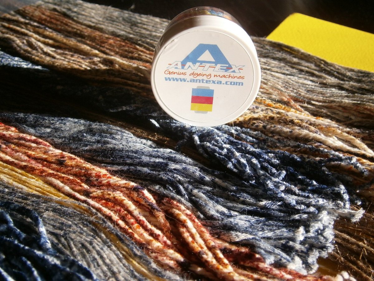 antexbiella's tweet photo. Spray your art in your yarns ... better with Magic Rain Antex machine !!! #antex #magicrain #spacedyeingyarns https://t.co/uaziA4Cf32