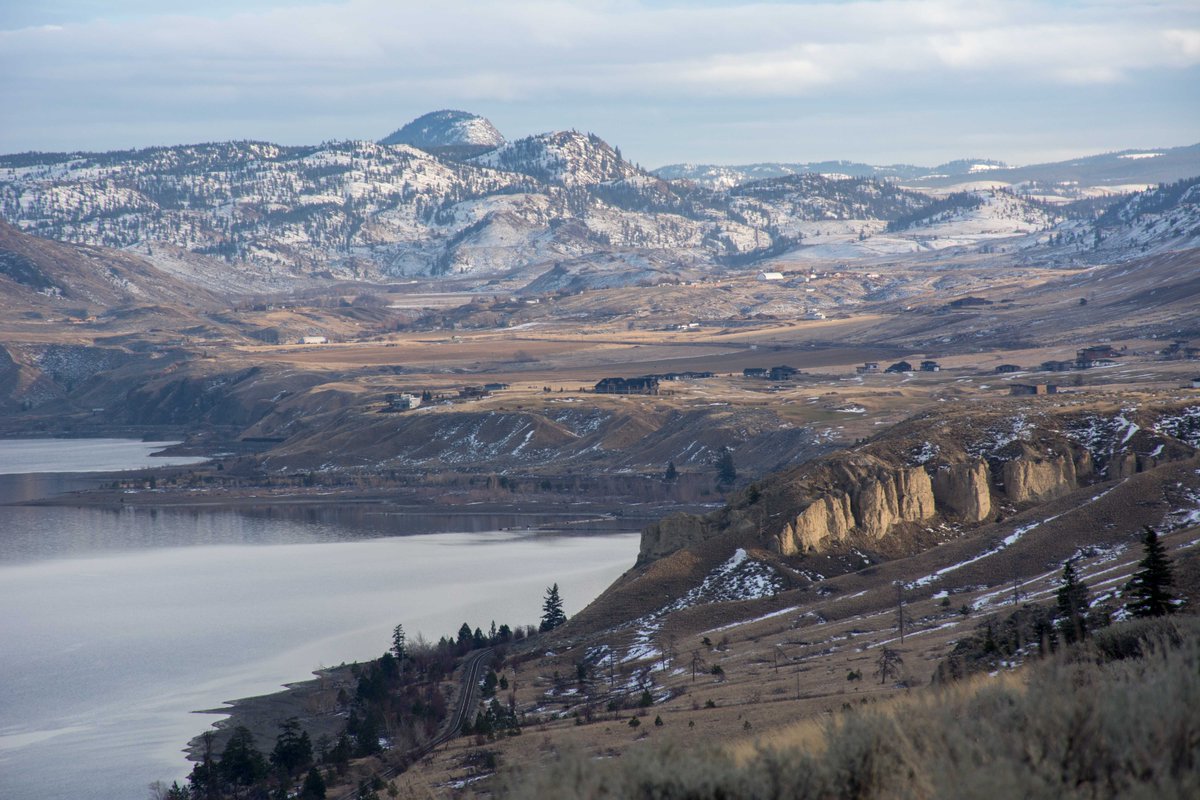 Just 4.5 km's from #Tobiano is the legendary balancing rock of Kamloops, aka #CoyoteRock. It is a beautiful view and a great little hike! Thank you Mary Putnum for taking these photos. #TobianoLiving ow.ly/rSxq30hVGIt