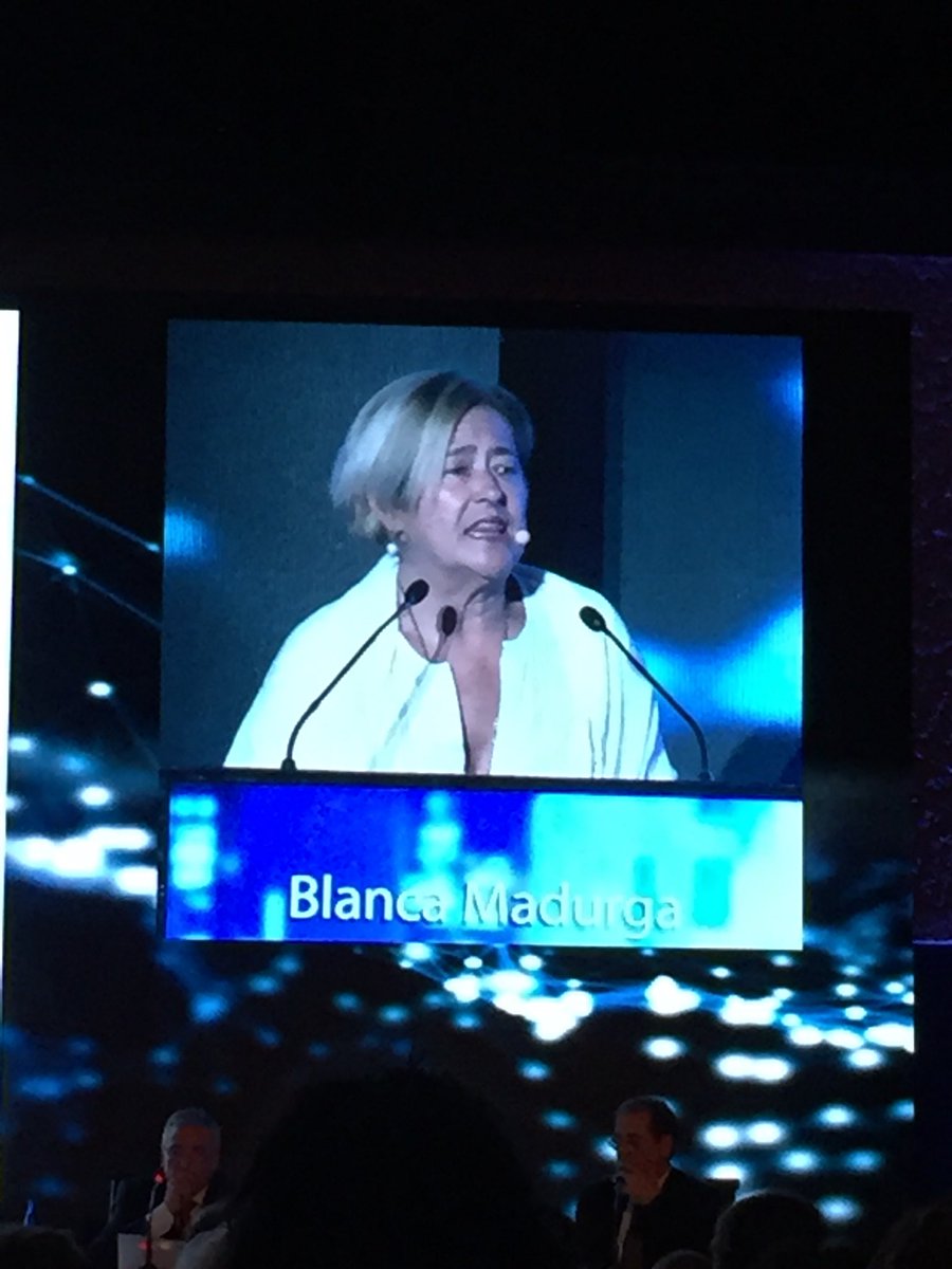 CMullerA's tweet photo. Tratamiento del POP. Lo más actualizado en investigacion. Incontinence Selection. Dra Madurga, excelente como siempre https://t.co/lcjjD70SQR