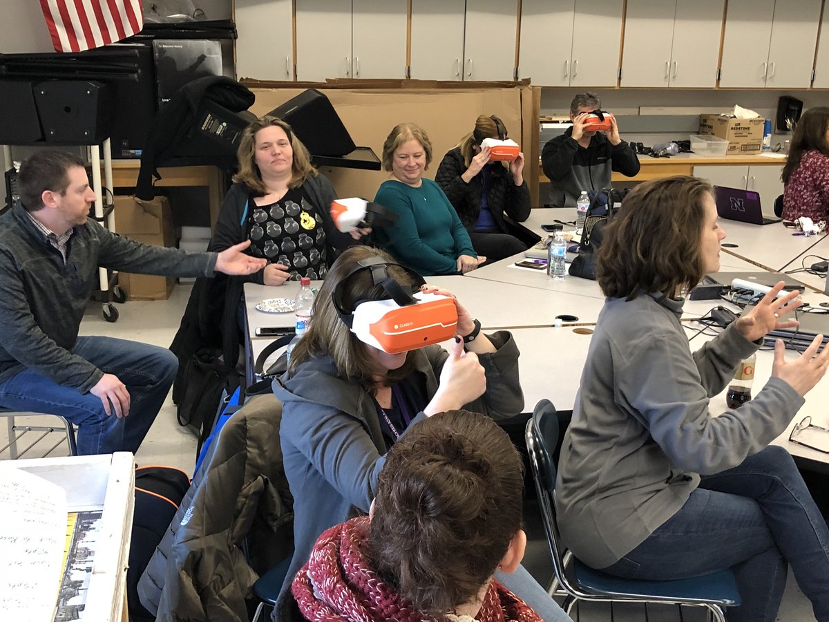 kwinsper's tweet image. First part of tech PD w/ @ClassVR and @Shamus_TroxMA #technps #npspride