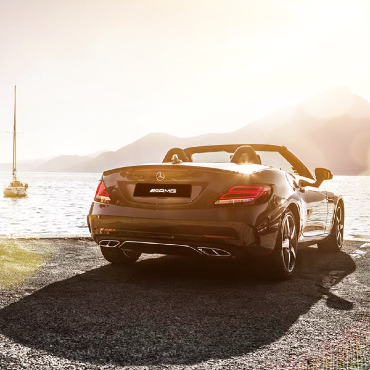 YacopiniMB's tweet photo. Disfrutando el lunes al aire libre junto al SLC 43.
#MercedesBenzArg #AMG #dreamcars https://t.co/FcCWVupKPO