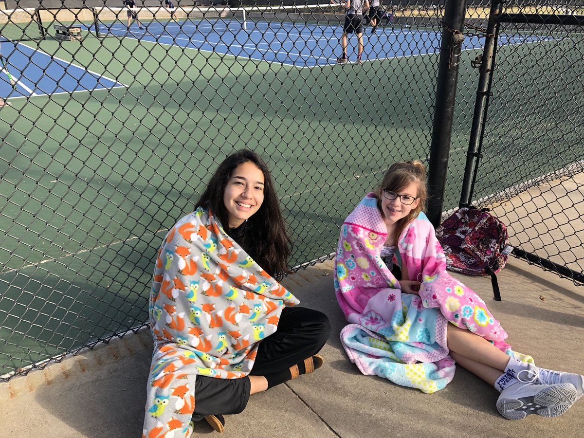 MarkBWeatherly's tweet photo. @ConroeHigh @conroetennis in action today. https://t.co/WIsNqkXbqd