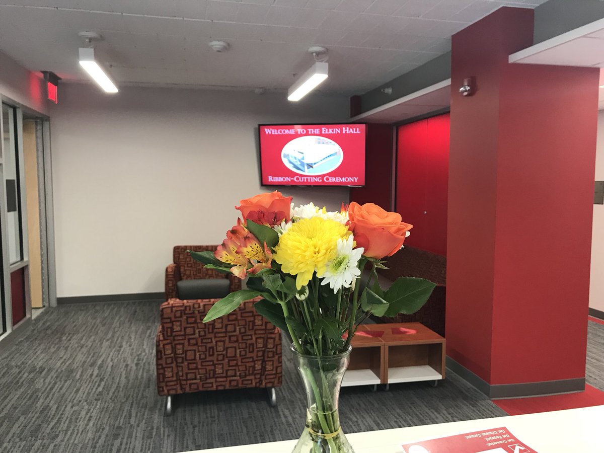 Thank you to <a href="/SigmaChi_IUP/">Sigma Chi EtaOmicron</a> for the beautiful flowers! They are a wonderful addition to our space!