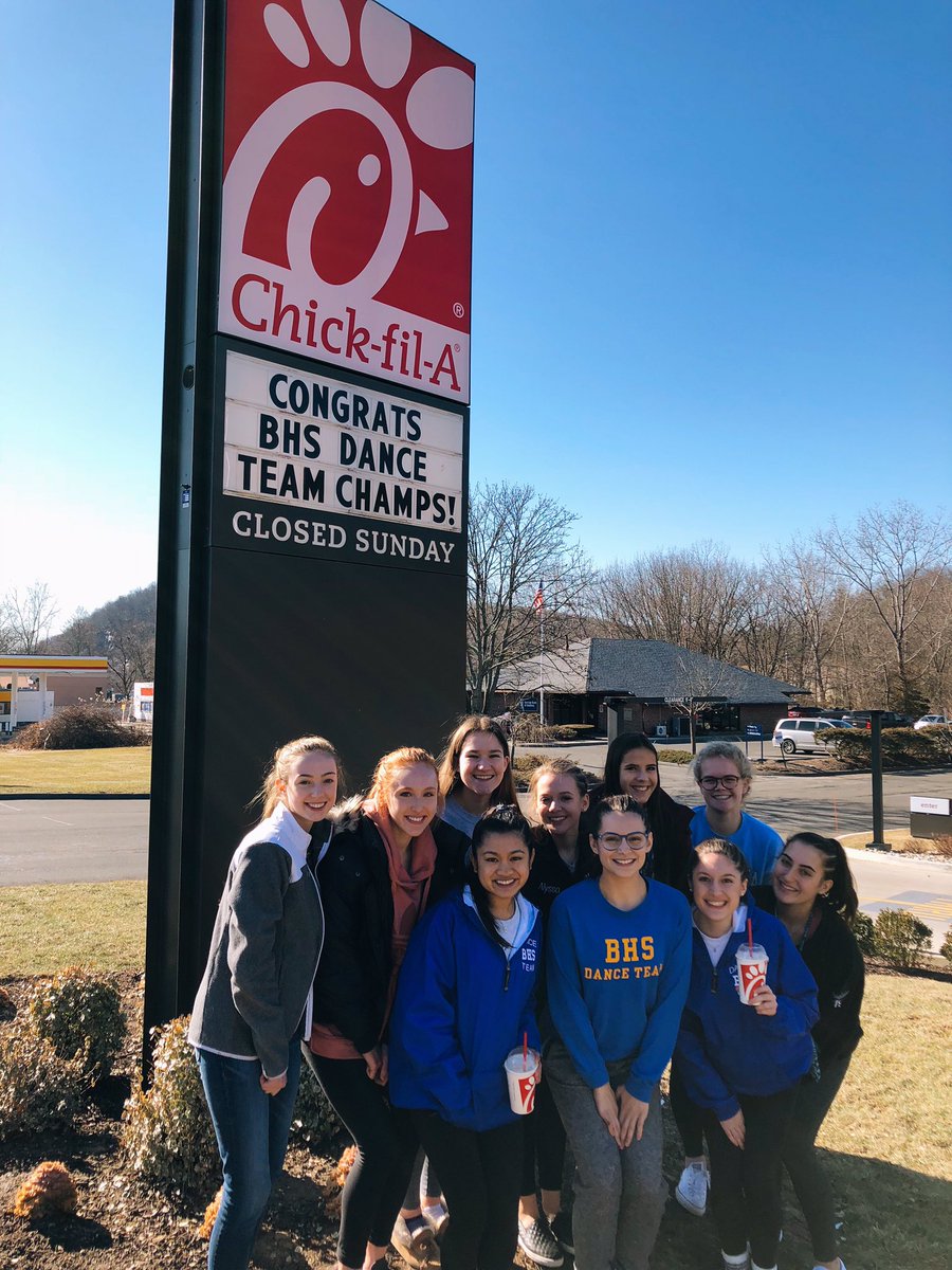 bhsdteam's tweet photo. Thank you @ChickfilA for the awesome sign congratulating us on our win! #champs 🐥❤️ https://t.co/Oqq3N5DJ1v