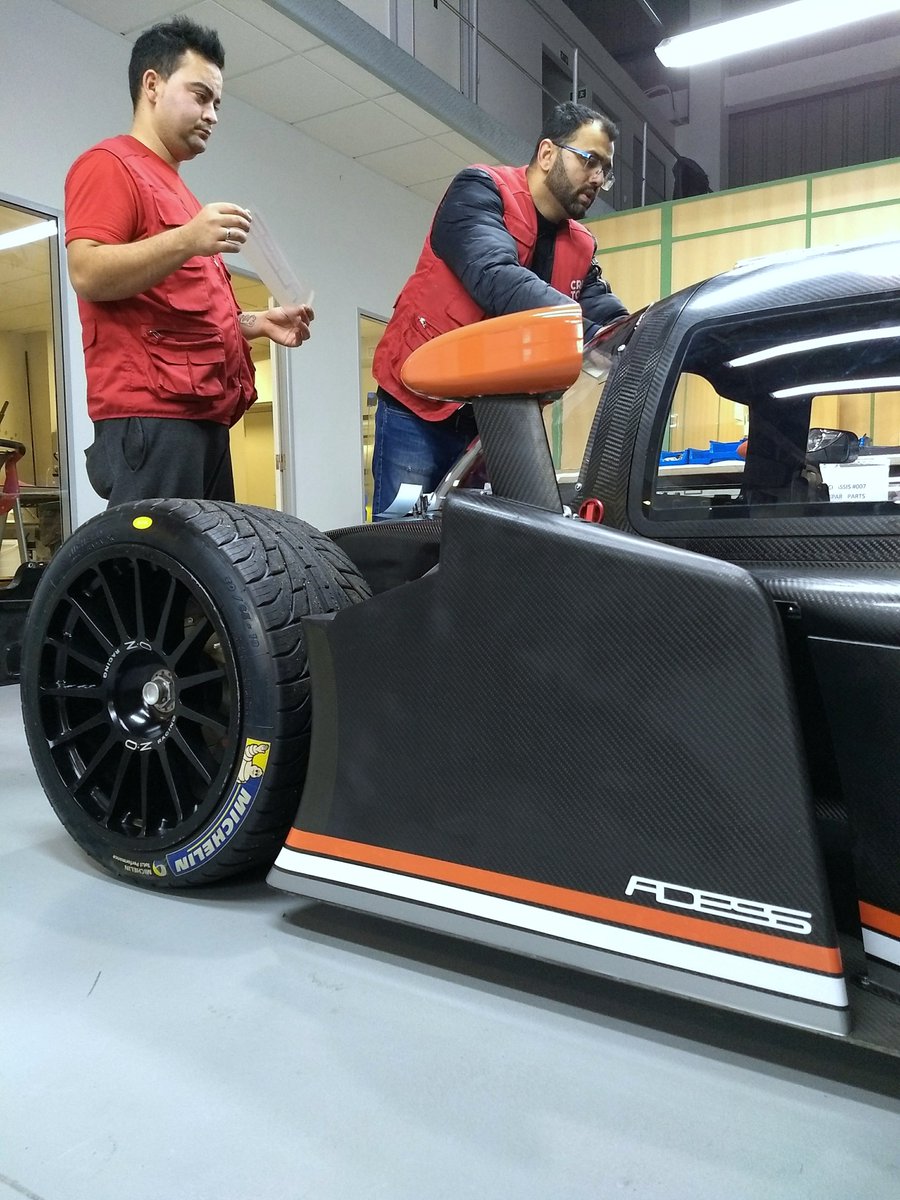 ADESS_Official's tweet photo. A race car is never ready without its livery. We’d like to thank CriaTopo Publicidade Lda. for the dedication in applying it for our car.

We’ll miss having it in the workshop, but we rather see it going full speed around a track. https://t.co/FufeUGoik1