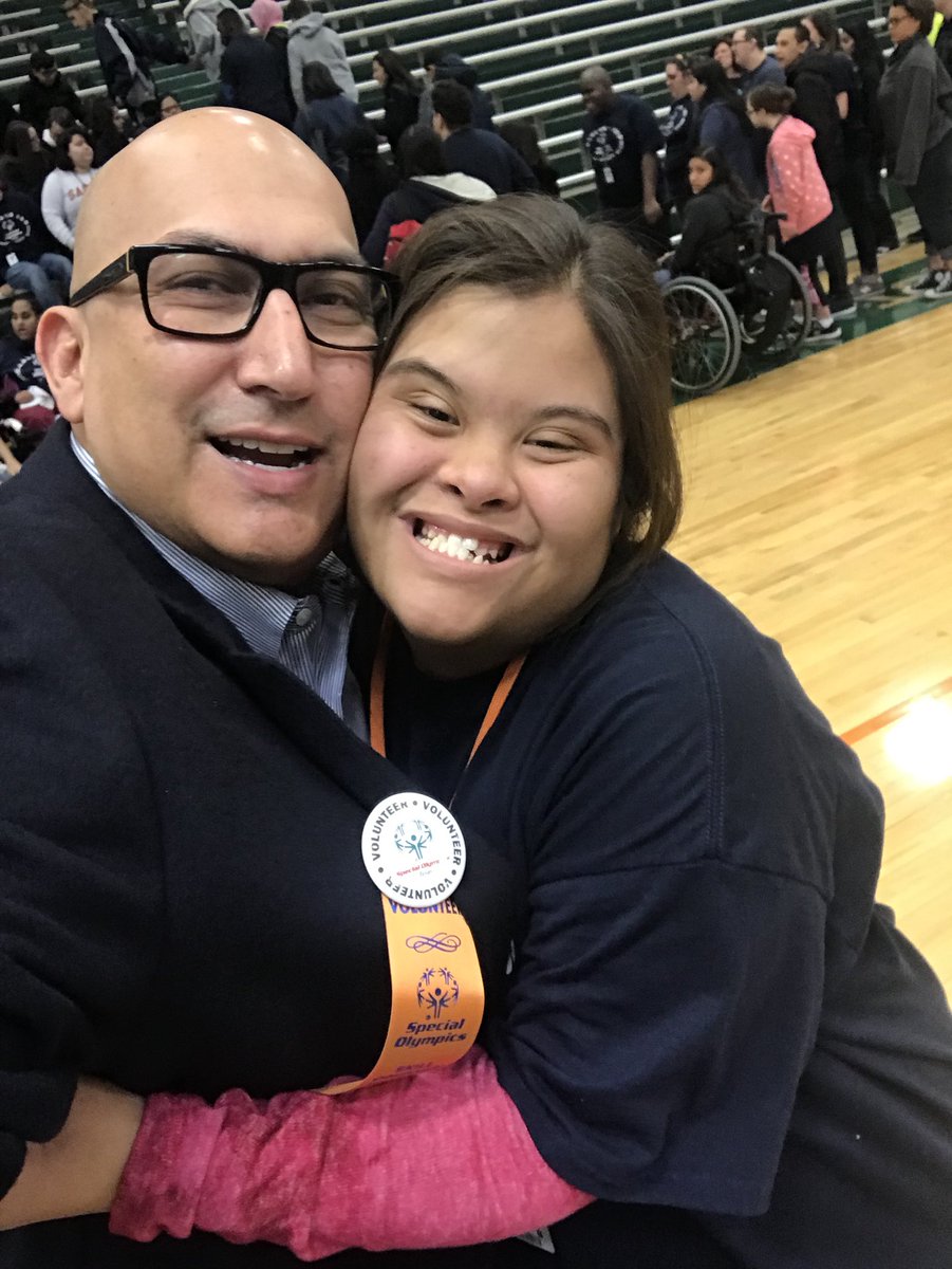 drlopez23's tweet photo. Thank You GISD Special Education Department for a fabulous Special Olympics. Naaman Forest HS hit the mark as world class hosts. All the athletes are to be commended. They are extraordinary individuals. My Lauren had a blast! #ChooseGarlandISD https://t.co/rkp3aEWyZq