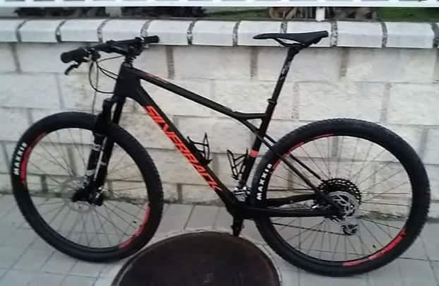 La nueva adquisición de @miguebenalua Enhorabuena y que la disfrutes haciendo muchos kilómetros.
Silverback Superspeed Sbc.
#silverbackbikes #BornToBeFast #Superspeed #Bikezona #catlike #zeroflats #nutrinovex #Flowercyclingwear #Bikezona #pvcmaxgranada https://t.co/FIxLhWRj2f