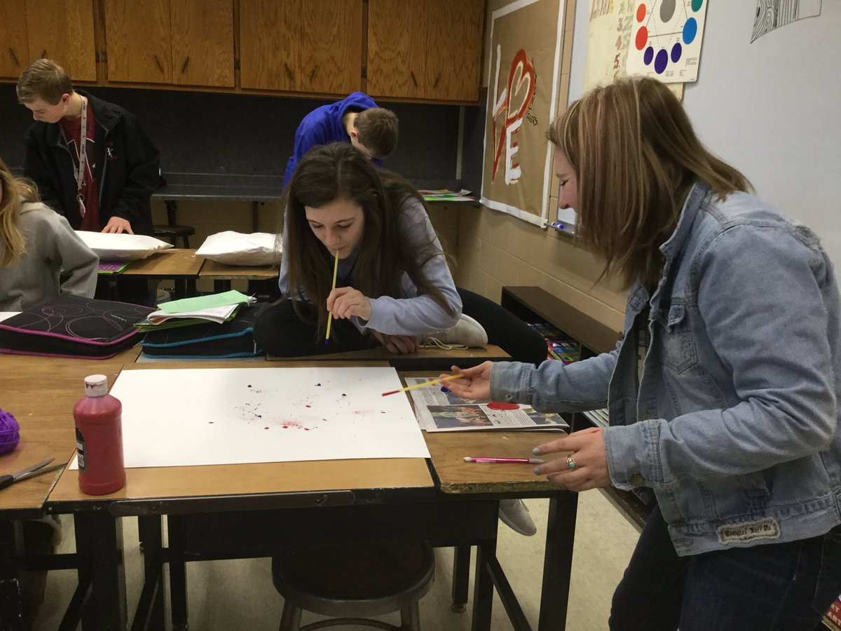 michell79208889's tweet photo. 8th grade self identifying surrealism collage in the making #helpingmyfriend #becreative #hurontigers https://t.co/0QM4x1F6s8