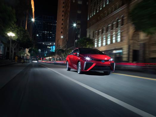 wilsonautocars's tweet image. Move over polluters, the Toyota Mirai, one of the world’s first mass-produced hydrogen fuel cell electric vehicles, has surpassed 3,000 sales in the Golden State. 
snip.ly/vihjk

#ToyotaMirai #Mirai #FuelCellcar #Toyota #MiraiOwners #ToyotaMiraiOwners