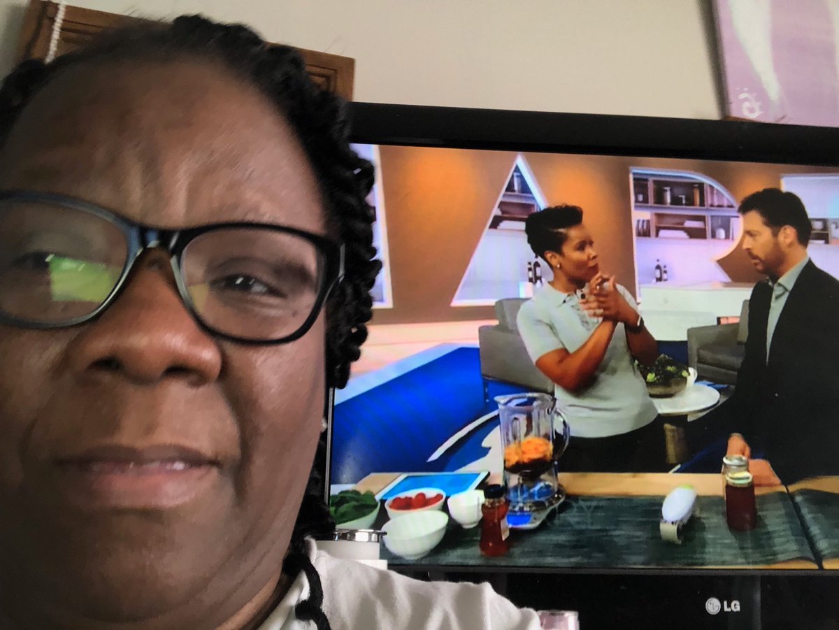 prichholmes's tweet photo. Watching @HarryConnickJR #HARRY10KCONTEST !!!! https://t.co/wT3D9bs9AN