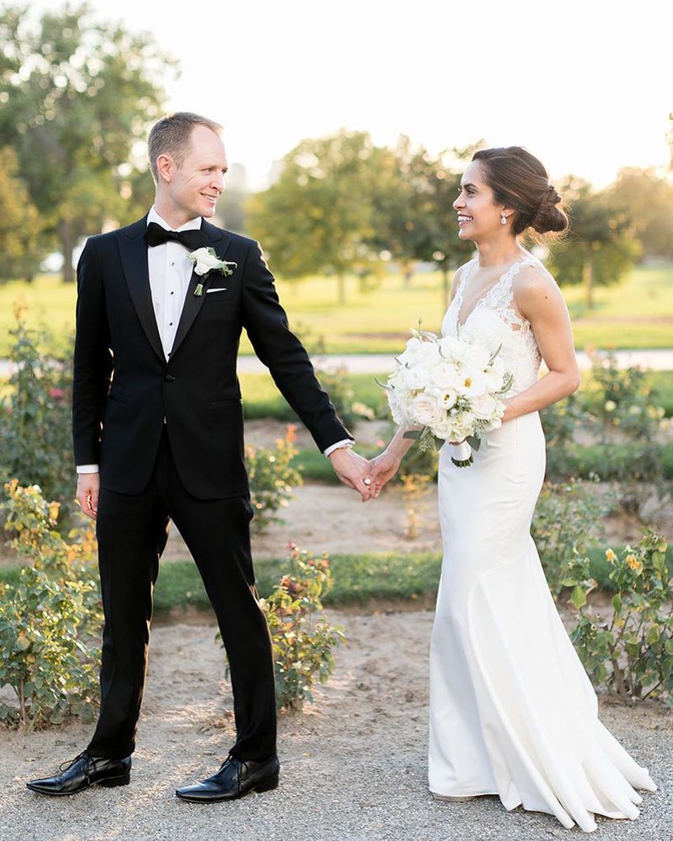 Kenneth_Pool's tweet photo. Dressed to the nines | photo: Amy Caroline via @callunaevents https://t.co/TTHkGGWpRp