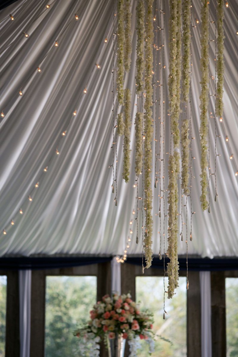 Suspended installations are elegant, luxurious and eye-catching. They create beautiful focal points and  WOW factor! #wowfactor #atlantaweddings #atlantaevents #eventdesign #weddingdesign