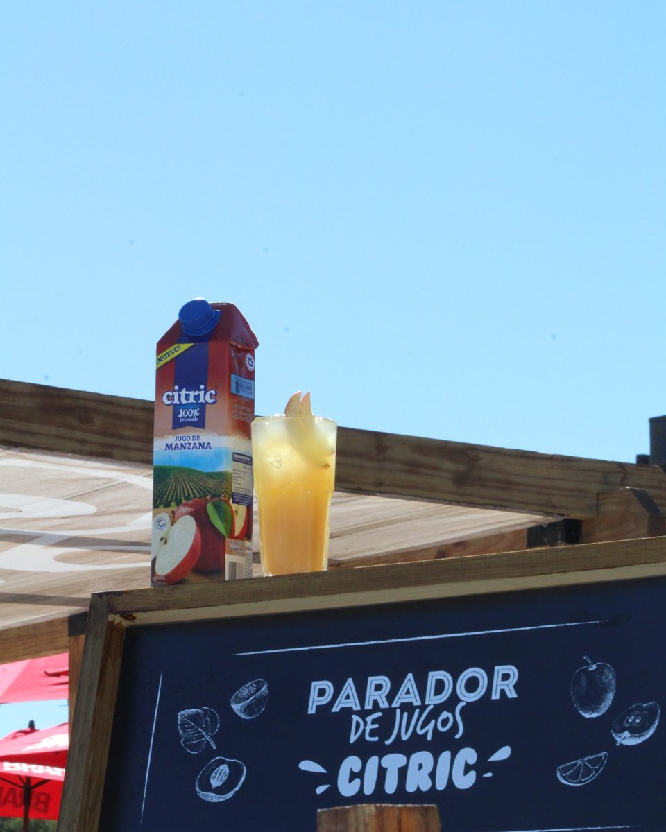 En el menú de nuestro parador, el protagonista es el jugo de Manzana 100% refrescante ¿Estás para un Happy Hour de 18 a 20hr? 😎 🍹 ⛱  #VeranoCitric