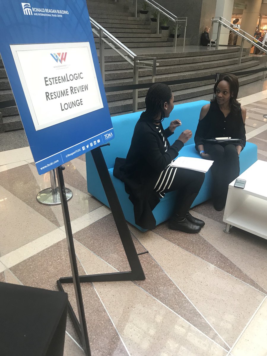 sashatalkstech's tweet photo. Equal Pay // Inclusion // Diversity #weareinnovators @wonderwomentech #WWT2018 https://t.co/CwS6DX1fcq