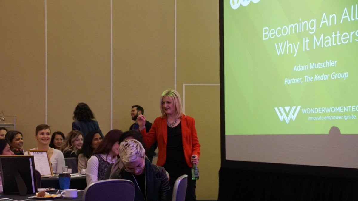 sashatalkstech's tweet photo. Equal Pay // Inclusion // Diversity #weareinnovators @wonderwomentech #WWT2018 https://t.co/CwS6DX1fcq