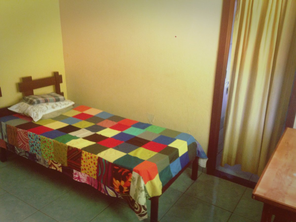 aquelameninadiz's tweet photo. Pessoas desse site, eu e meus avós vamos abrir a casa de Taquaruçu e transformar numa pousadinha. Quem puder me ajude a divulgar dando aquele RT maroto. #Carnaval #serra #paz 
Contato de informações 63 984563185 https://t.co/Ym71nznvah