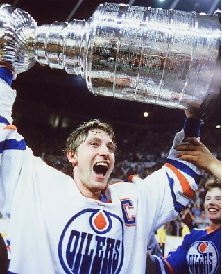 Happy 57th Birthday to The Great One, Wayne Gretzky. 