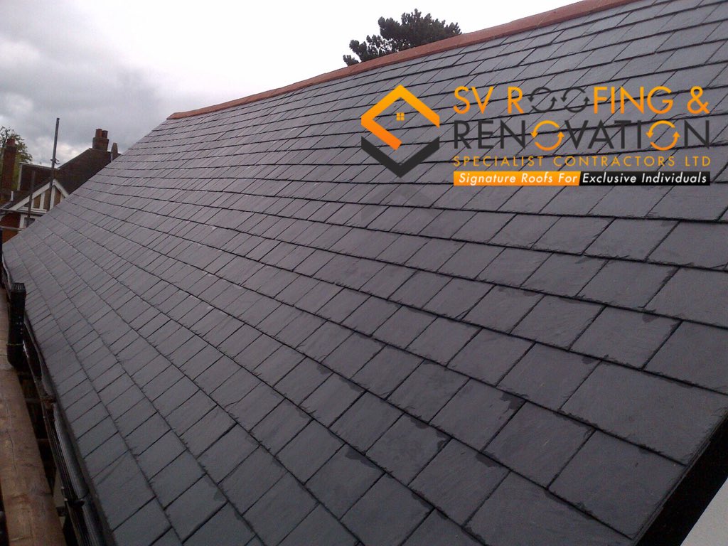 svroofing's tweet photo. New natural 20/10 slate roof. Meeting building regulations👌🏽. Get in contact today 📧/☎️. For your free quotation. #construction #roofing #roofingcontractor #Slate #london #kent #essex #Specialist #2018 https://t.co/TWqXKAV3Sq