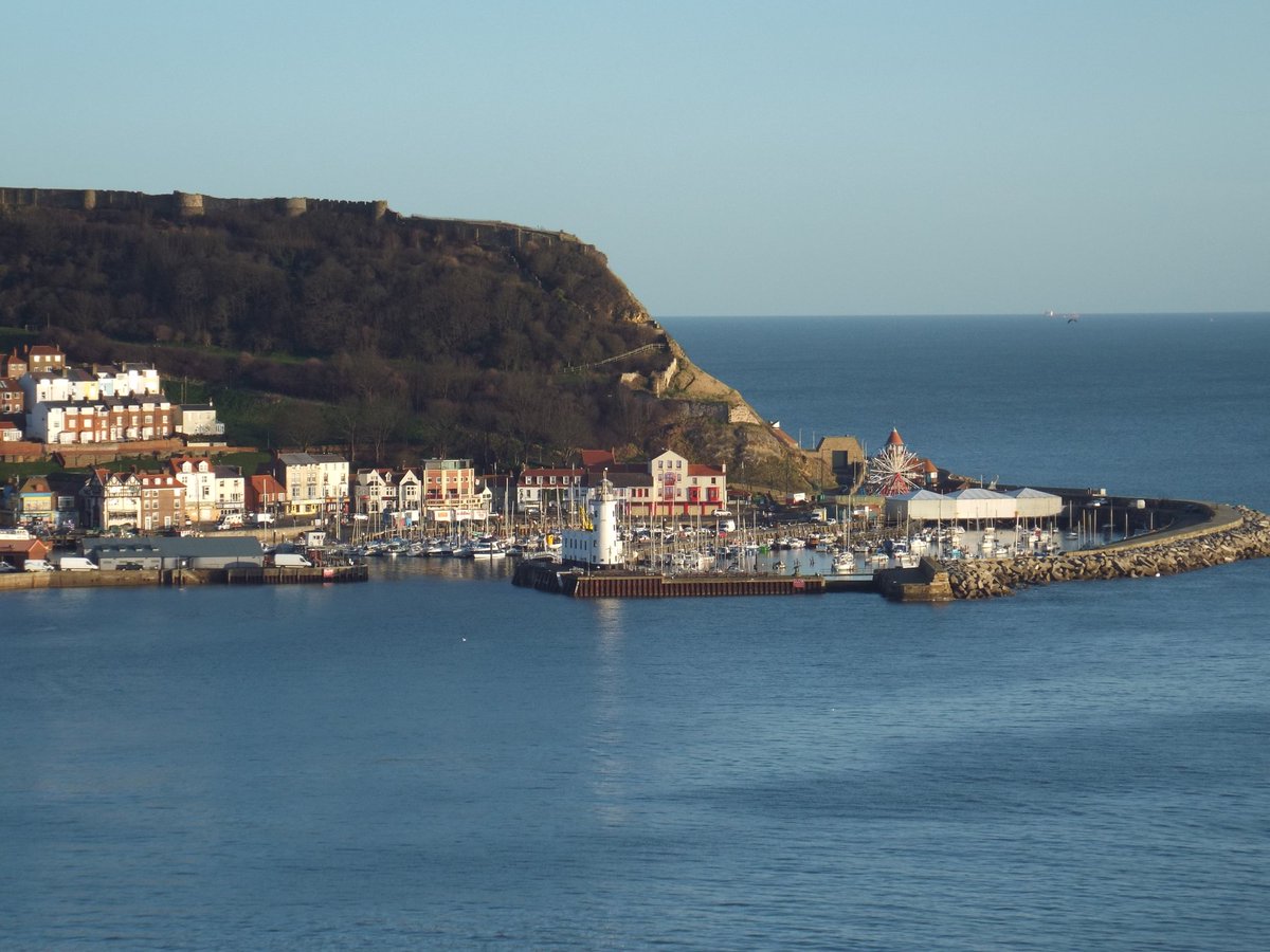zSweeney90's tweet photo. A few more pics of a wintry #scarborough from the esplanade yesterday #winter #seaside #photography https://t.co/0xoVE48a0i