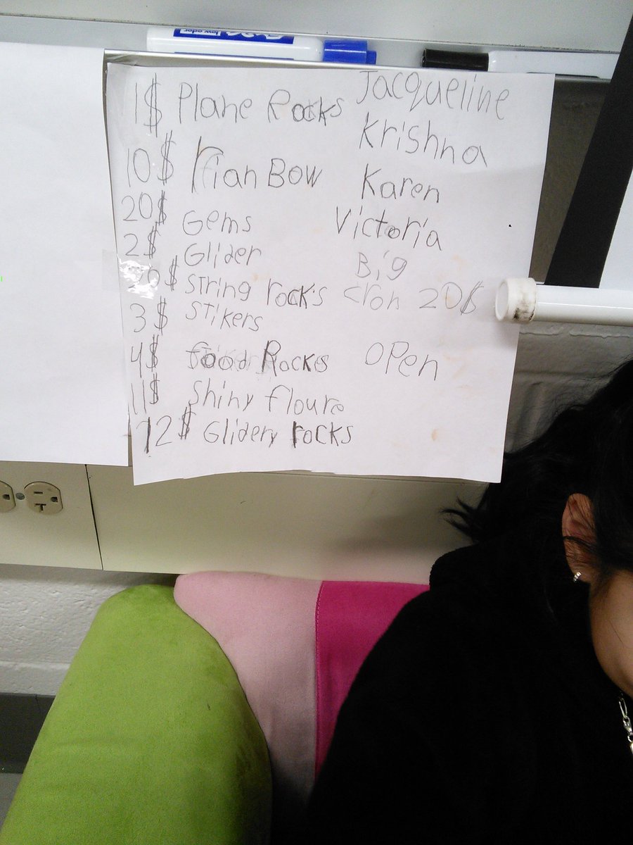 MrsKavsCoaching's tweet photo. These #entrepreneurs created their own rocks and gems and then opened a store to sell them to their classmates. They are splitting the profits. @RidgeFCL #enrichment https://t.co/HdXOSaLjhL