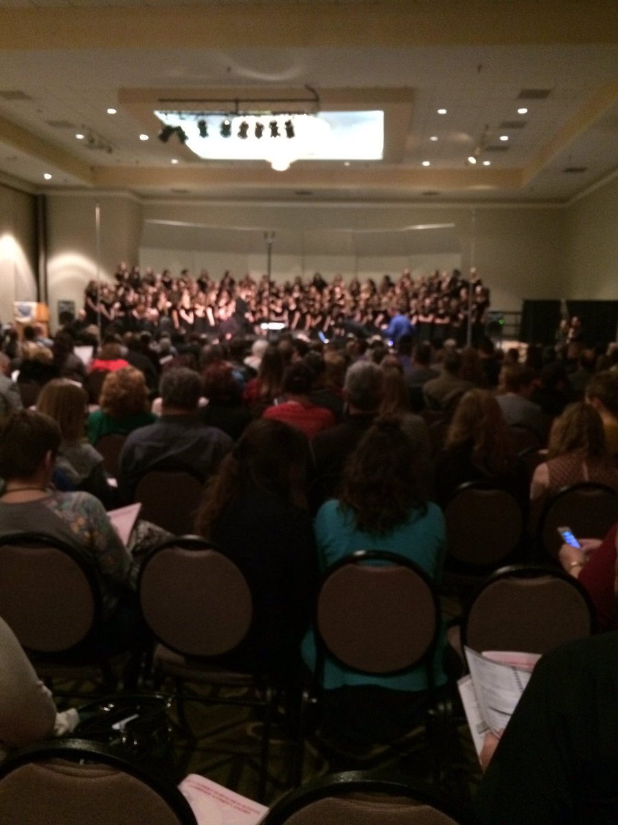 TeachRowland's tweet photo. 1:45 at MMEA. Time to Make My Own Sunshine with LSNHS WOMEN'S CHOIR. Best day ever @SLMSOrch. #r7proud #MMEA2018 https://t.co/EIFNJ28Kb8