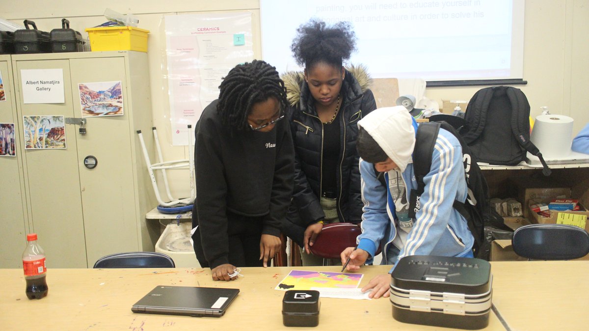 AMHS_Library tweet picture