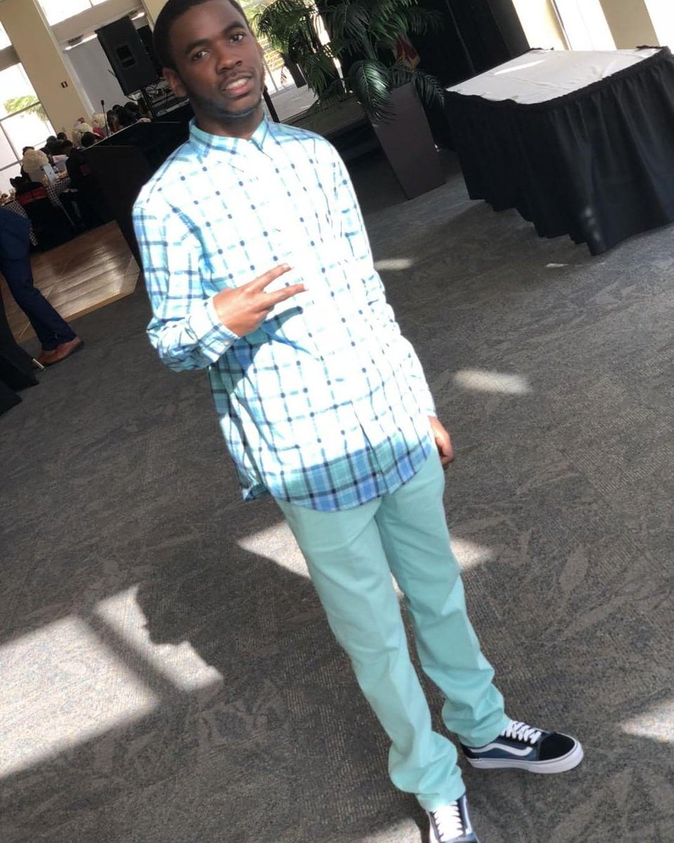 DuckedOff_Mitch's tweet photo. Great Vibes Ya Heard🗣🌊💯
#JuniorBrunch😎
#LongLiveMyAngels💔💯 https://t.co/M0gYz8BTuh