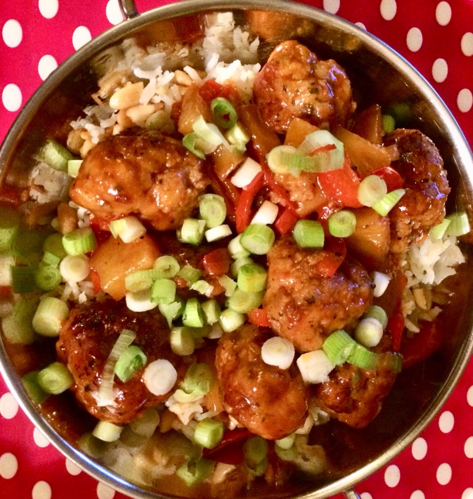 gillybobs12's tweet photo. The finished dish was amazing, Sweet and sour Pork balls with crunchy peanut rice c/o @lorrainepascale Wowsa #sweetandsour #porkballs #lorrainepascal https://t.co/3kY6qNuyLR