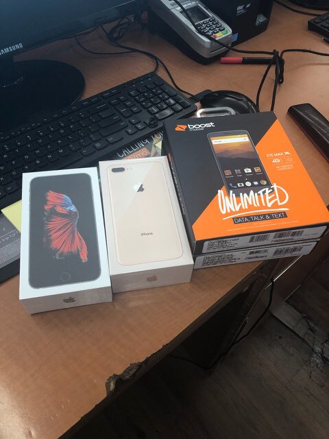 tkirk44's tweet image. Traffic and sales are finally picking up!! Great job Cellular World. @shawnatspg @MichaelMiess1 @ThomasSPG