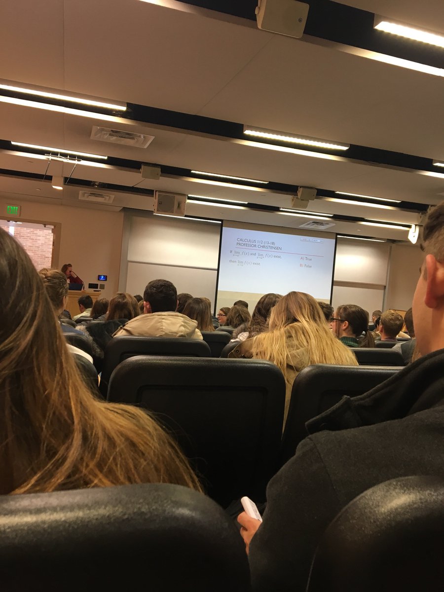 11jesseg's tweet photo. Calculus is killing me... 3108 JKB ... 9th row wearing black and white
flannel #ROCtweetforicecream #CageTheTigers https://t.co/J9LfldhDFO