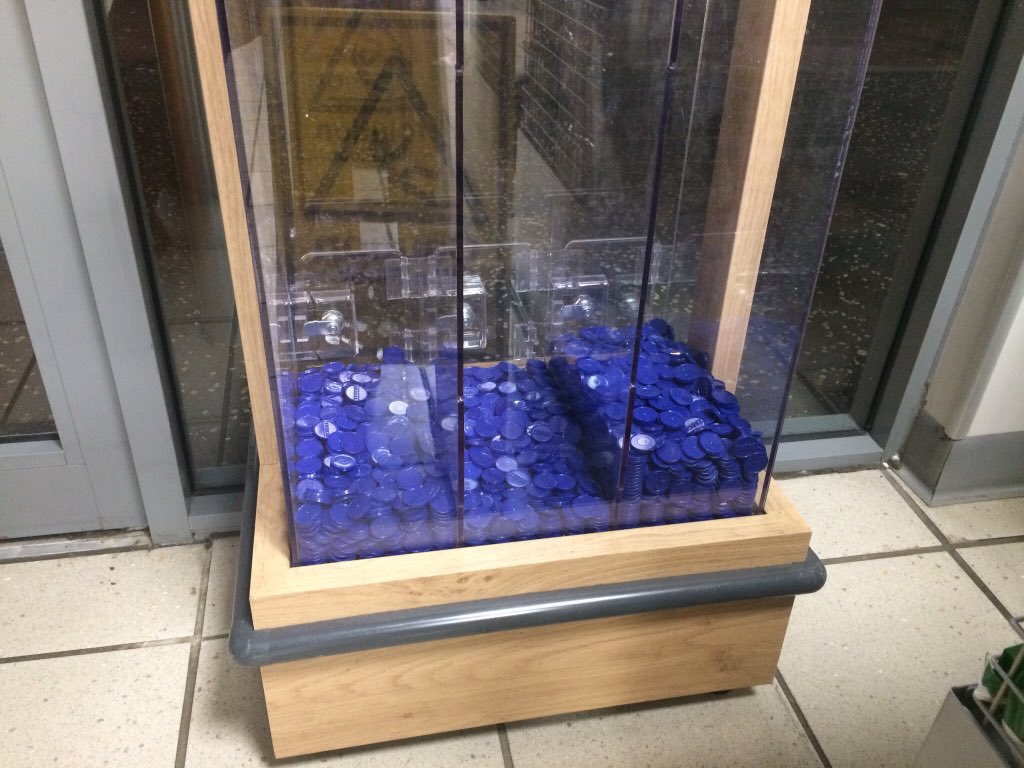 LouiseRose31's tweet photo. @olsfschool Keir’s evening visit to Tesco ! We are in the lead ... just need to keep it that way. He spoke to the people we knew in the queue and gave them a gentle reminder to pop the tokens in our box! We just waited to make sure they did ! 🤣🤣#gettingthecommunityinvoled #OLSF https://t.co/86IwUljWoD
