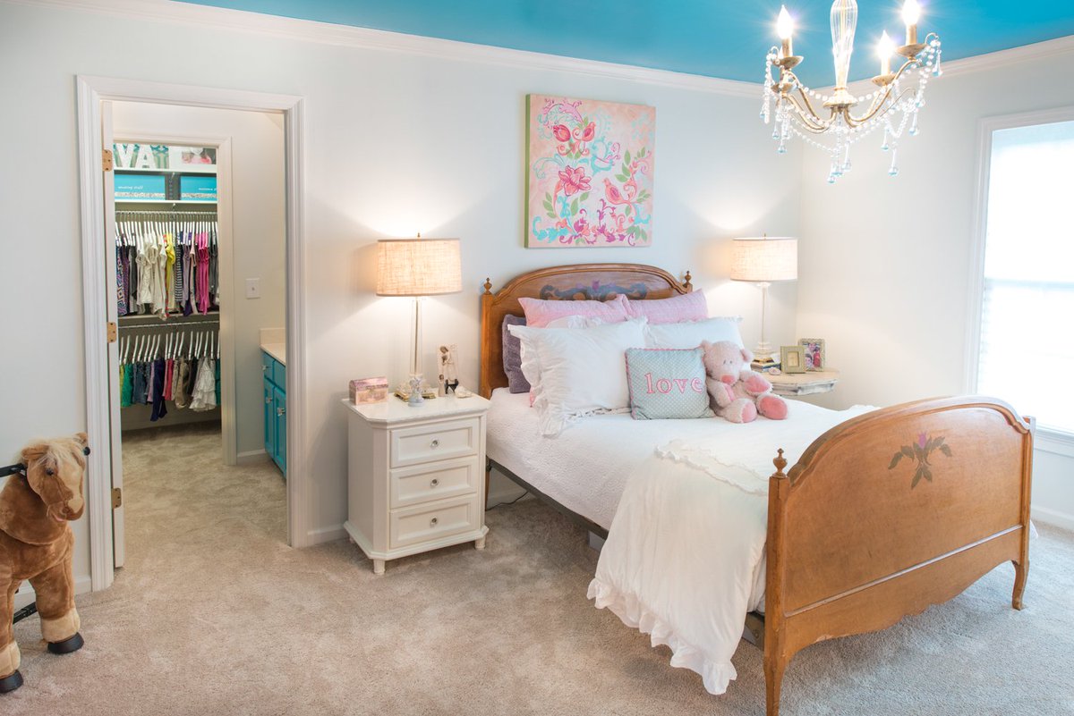 Organize2Manage's tweet photo. 10 rules for an organized bedroom https://t.co/ar99xiInqC https://t.co/MXao76KAYy #organizing #organization #declutter #decluttering #beorganized #getorganized #organize #organizer #Zen #hometips #howto #clean #cleaning #system #systems