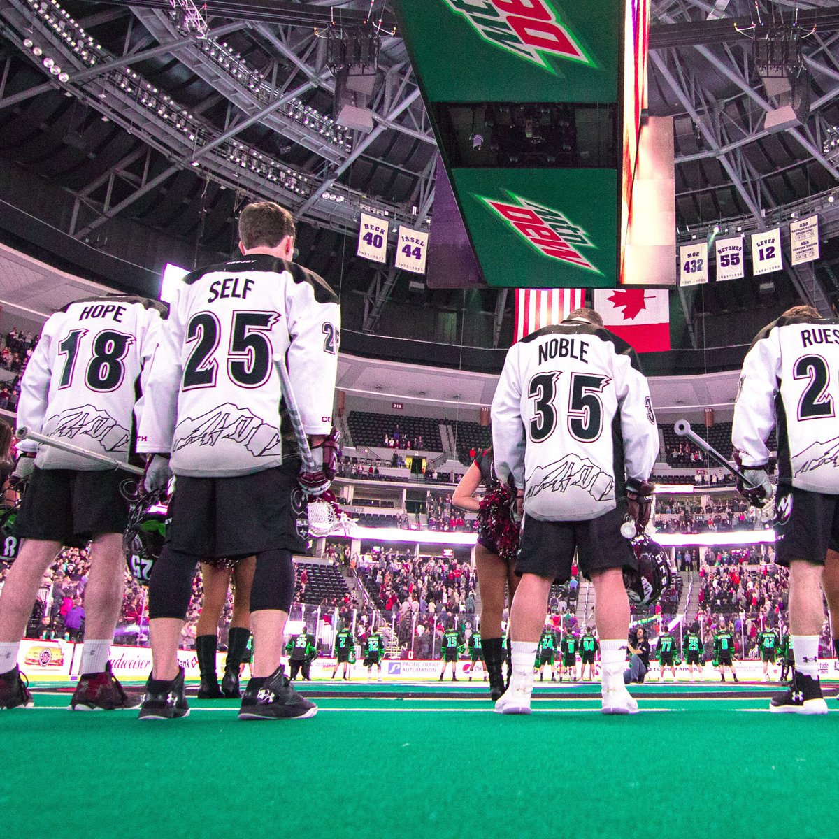Back with the boys tonight.
@jeremynoble45 <a href="/BradSelf25/">Brad Self</a> <a href="/MammothLax/">Colorado Mammoth</a> <a href="/NLL/">NLL</a>
#TheBestTrustStringKing
#ConsistencyIsKing
#NLL #COL #Mammoth #TuskUp