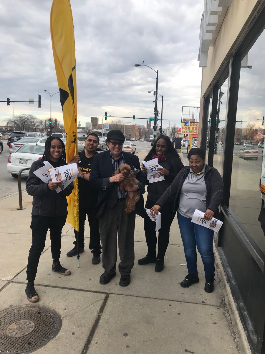 ivory_mitchell's tweet photo. Don’t have Sprint that’s RUFFFF!!!
Generating Customers #Ashland @NeeNeeSprint @DGidelski https://t.co/FWodRu3gqD
