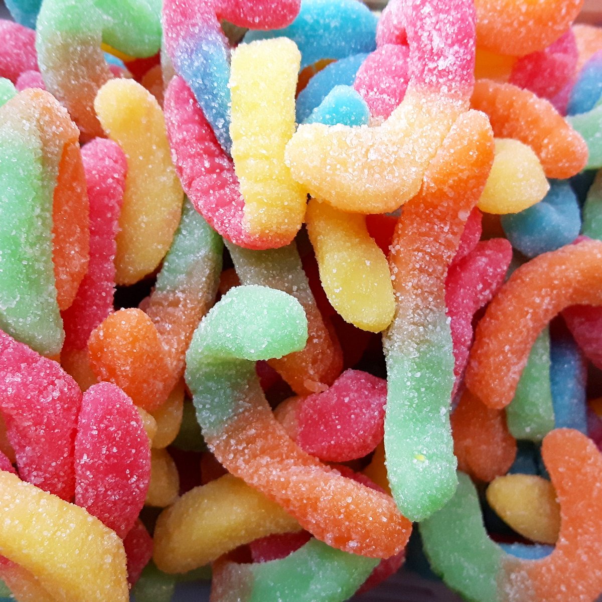 BUDooCrew's tweet photo. Our aesthetic is colourful candy 💙❤💛 https://t.co/fXkVLKJj7a