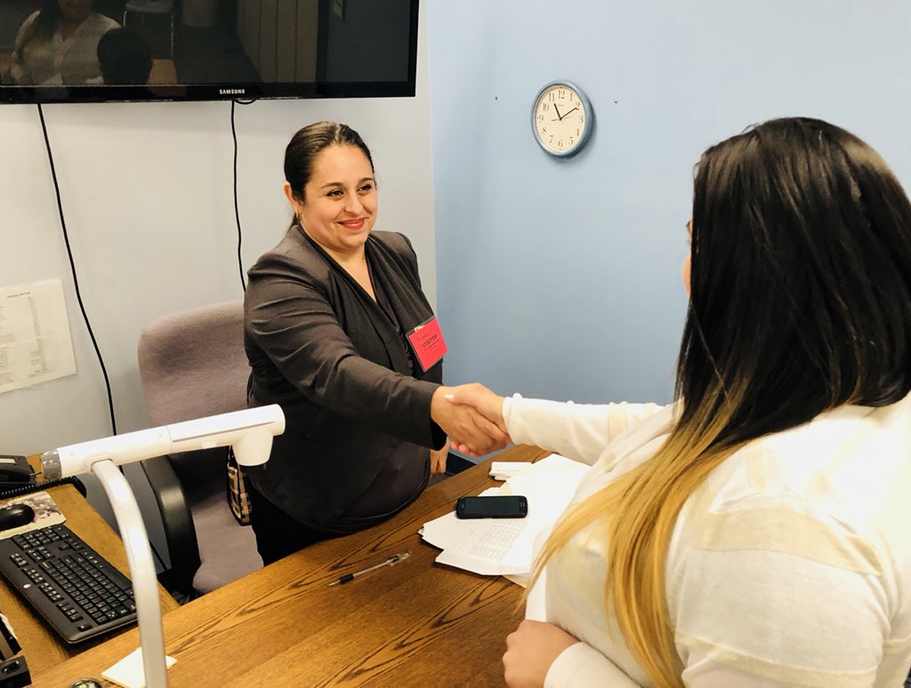 lacoegainsouth's tweet photo. #EmployerHighlight Thank you, Liz, from @AdvantageResour for interviewing our students & providing great #JobOpportunities! #recruitment #careers #lacoegain #success https://t.co/vsdK6GCWlL