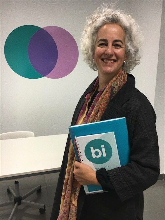 academiabi's tweet photo. Os queremos presentar a Ciuquina de la Peña, nuestra Responsable en Centros Educativos. Ella coordina profesores y clases en los colegios donde colaboramos. Si quieres conocer nuestra oferta, Ciuquina te dará toda la información #PeopleBi #academiabi #biwithyou https://t.co/xKkFn0BKzY