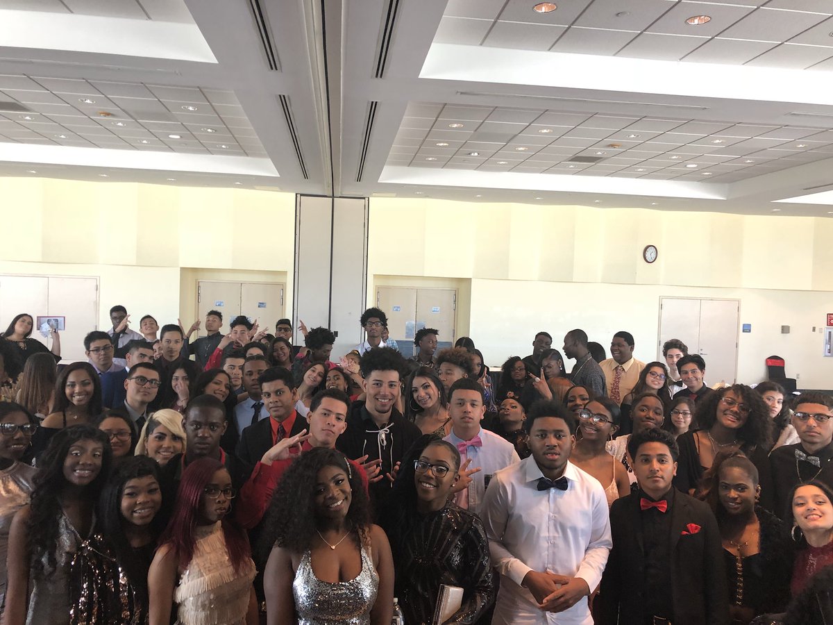 mjg2k19's tweet photo. Junior Brunch was a success! #classof2019 #mjg #juniors https://t.co/K9wCEmbEyC