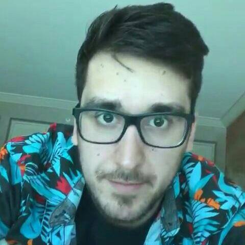 aurongalaxy's tweet photo. Gracias por ser buen amigo, ser un gran editor, ser una persona con buen humor, y también por ser alguien admirable. Nunca dejes de hacer lo que amas, siempre has lo que tú consideres bueno, y por favor, nunca desvanezcas ésa sonrisa tan hermosa que tienes ❤❤
#mangelthings https://t.co/W1bIblFImj