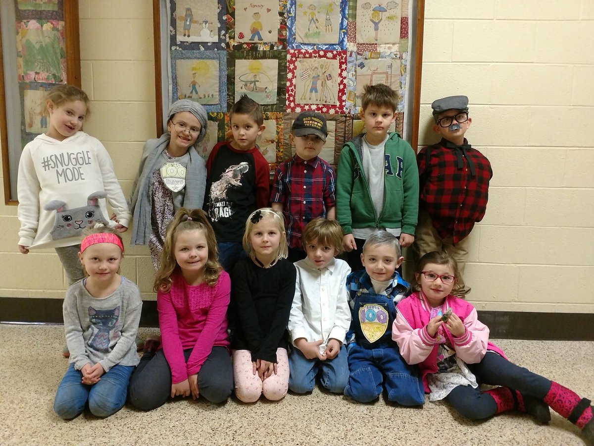 Townsend_Tigers's tweet photo. Today was the 100th Day of School Celebration! Our kindergarteners dressed up like 100 year old men and women! #TESistheBest #lookatthoseeyebrows #100thdayofschool #bcsrocks https://t.co/Rm0ckylyd0
