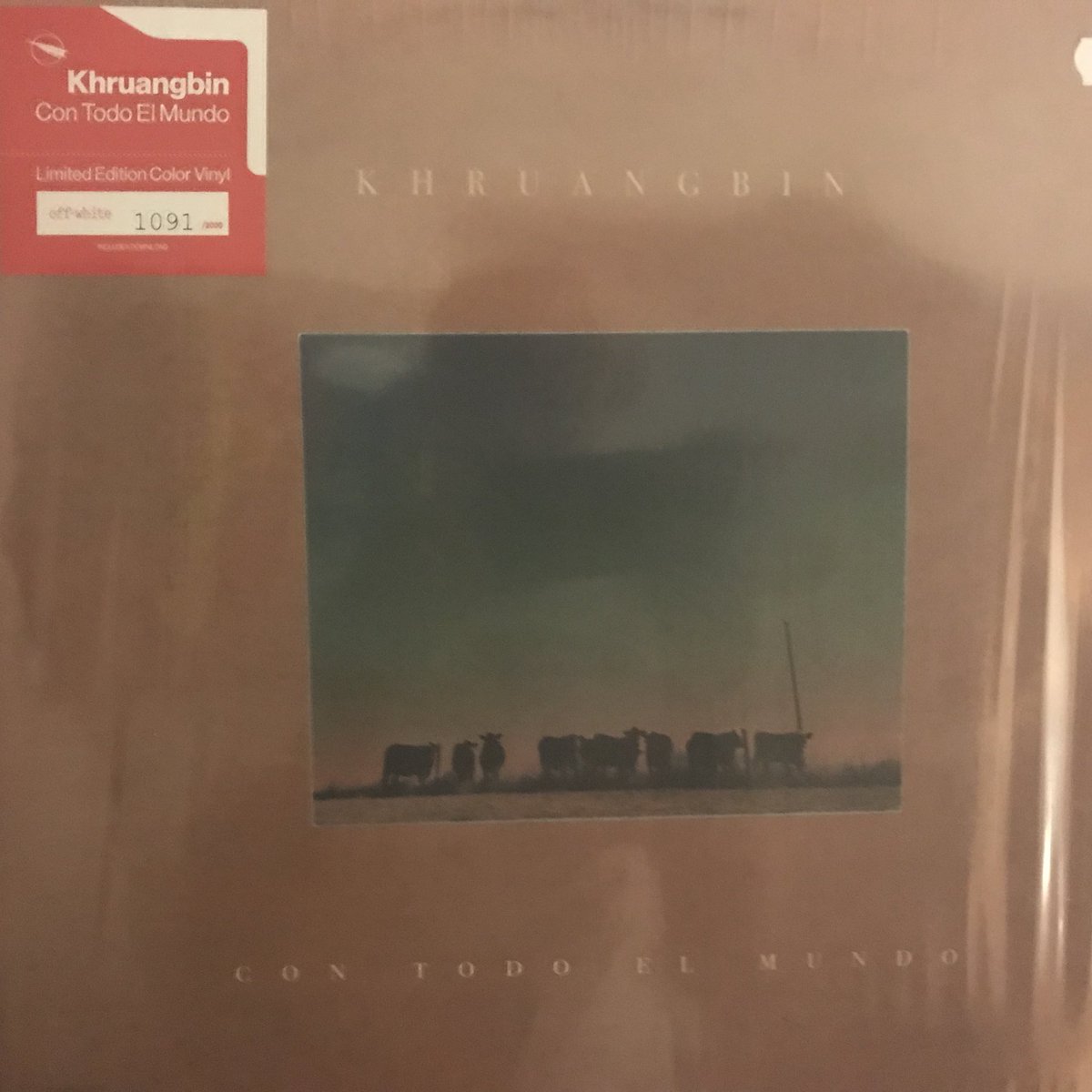 Retroscope's tweet image. New @Khruangbin album is so gorgeous. Stoked to get my hands on one of the limited run of coloured vinyls. So nice.