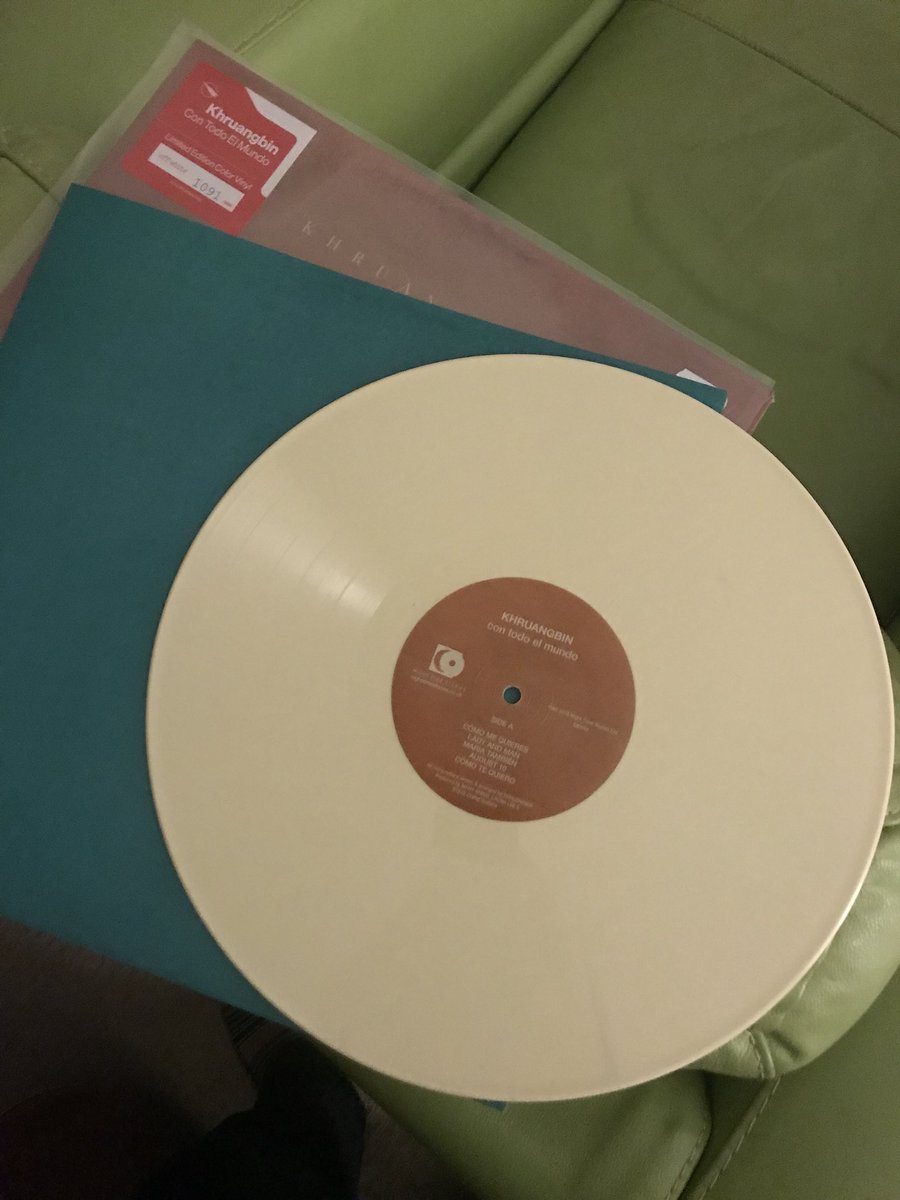 Retroscope's tweet image. New @Khruangbin album is so gorgeous. Stoked to get my hands on one of the limited run of coloured vinyls. So nice.