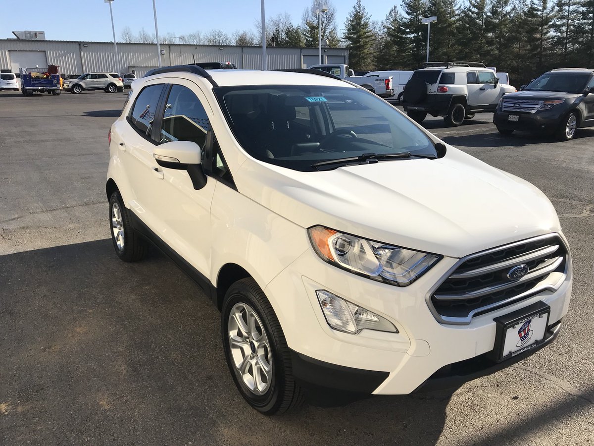 FordGroves's tweet photo. We just got an all NEW 2018 Ford EcoSport! It is an all-new design that has great fuel mileage and four wheel drive! Come down to Ford Groves to test drive today! #FordGroves https://t.co/r5Lm9915v0