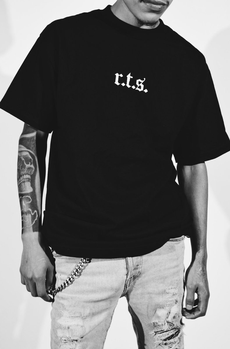 BLACKLENSES's tweet photo. Respect The Shooter® 

NEW ITEMS ONLINE 🏁 https://t.co/YeIFi5hfm9