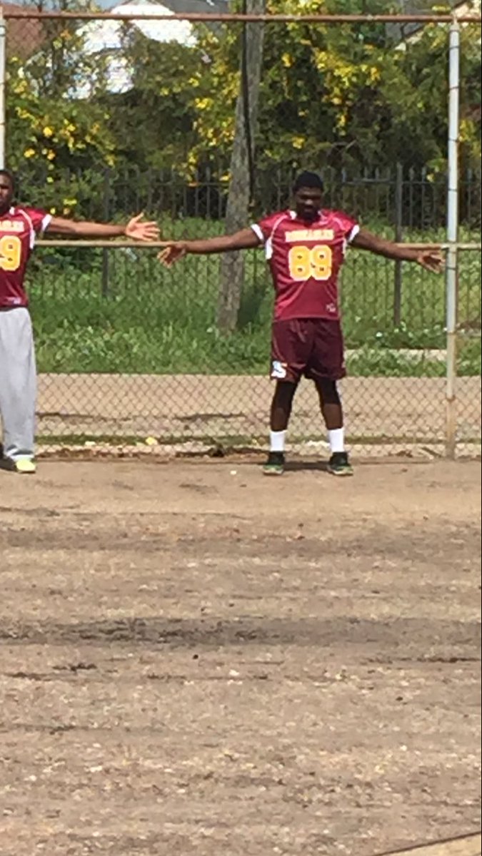 MCD35FOOTBALL's tweet photo. This one hurts !! From 2014 to 2018 he laid it on the line for us and his team and he did everything the right way.Some ask why Or how and no one Could give an answer but he would be missed by everyone in the Roneagle nation!! Luv ya @_duke10 aka Devin Winters !!DL4Life !! https://t.co/ZOnCxMN6ef